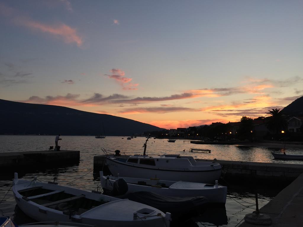 Apartments Seaside Baosici Herceg Novi Exterior foto