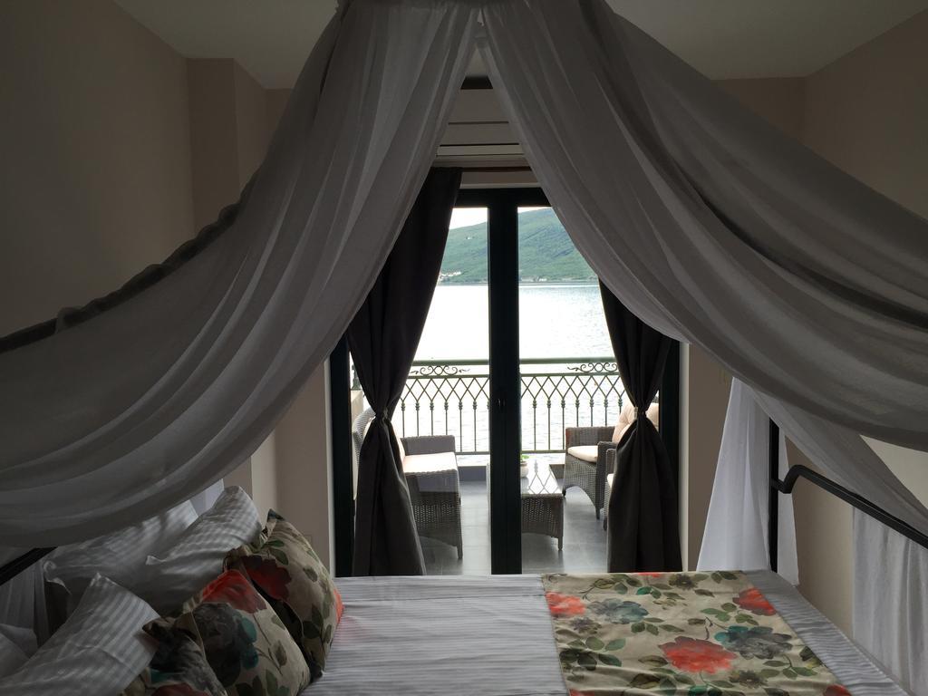 Apartments Seaside Baosici Herceg Novi Exterior foto